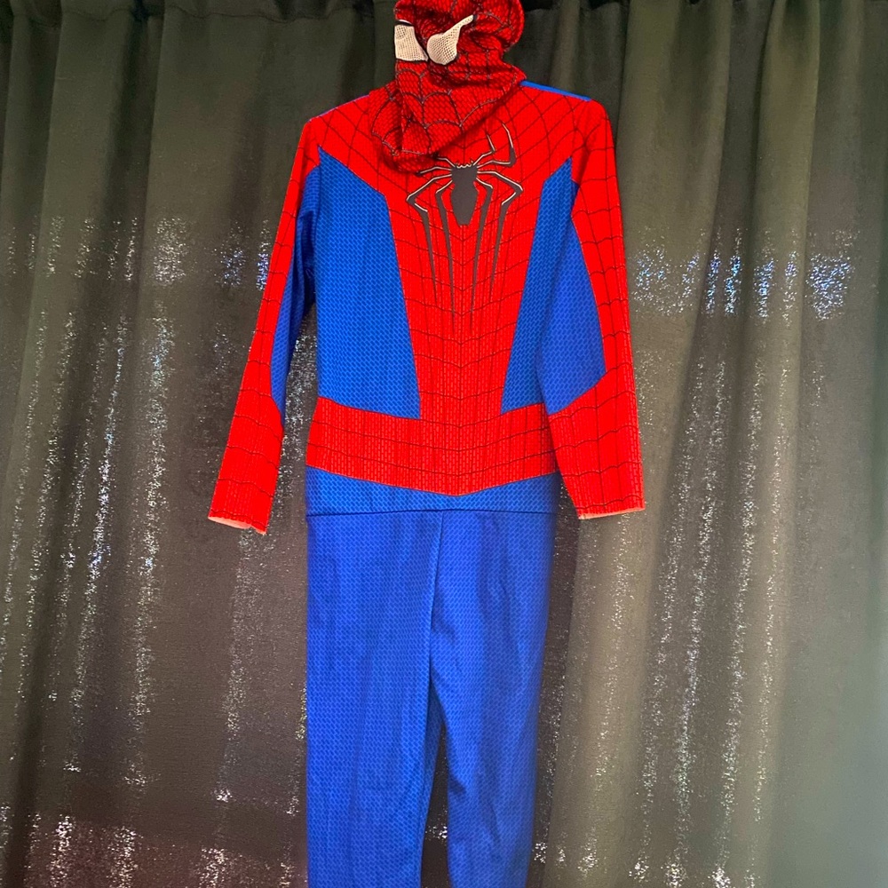 Spider man costume